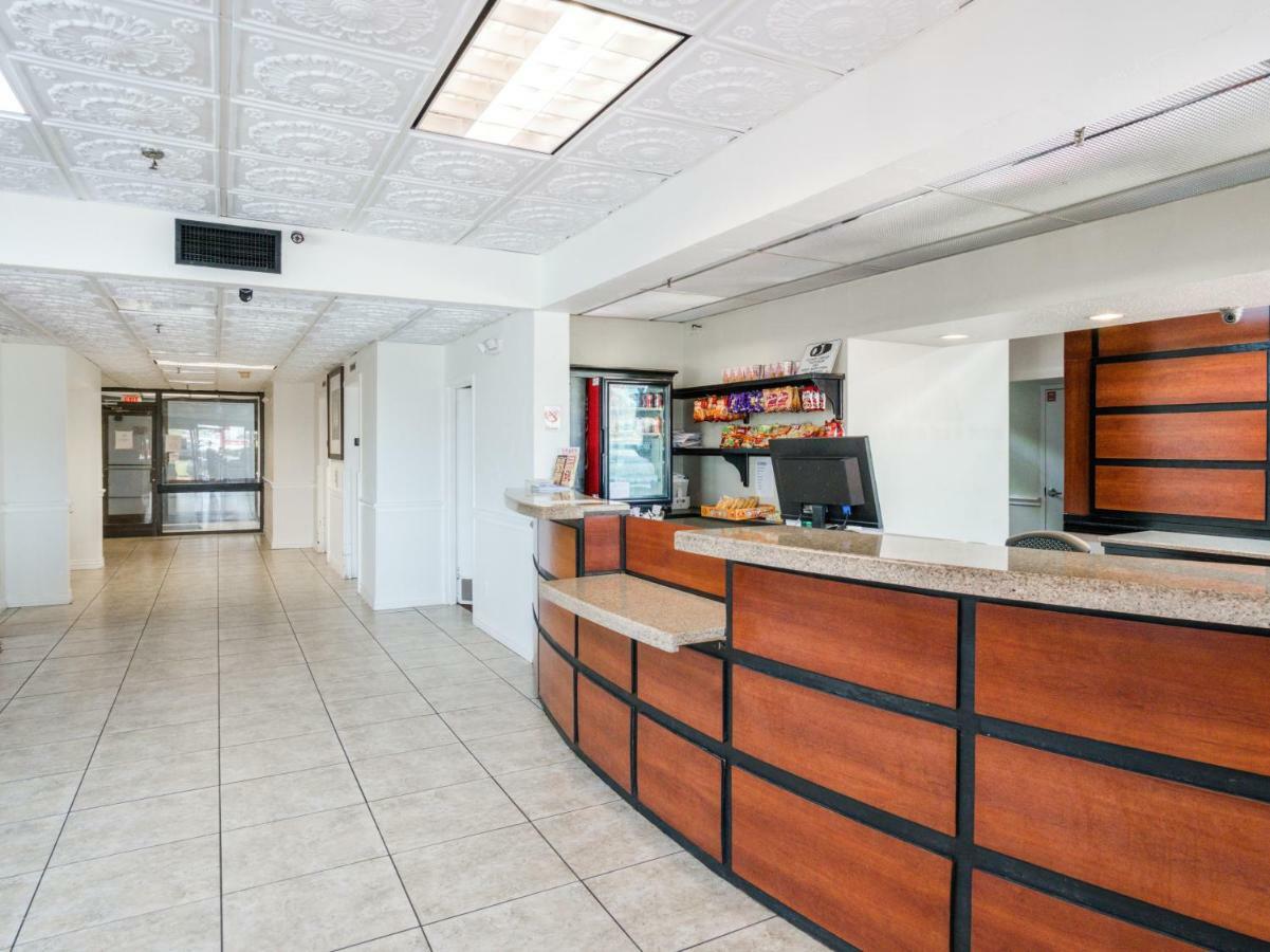 Oyo Townhouse Houston George Bush Intercontinental酒店 外观 照片